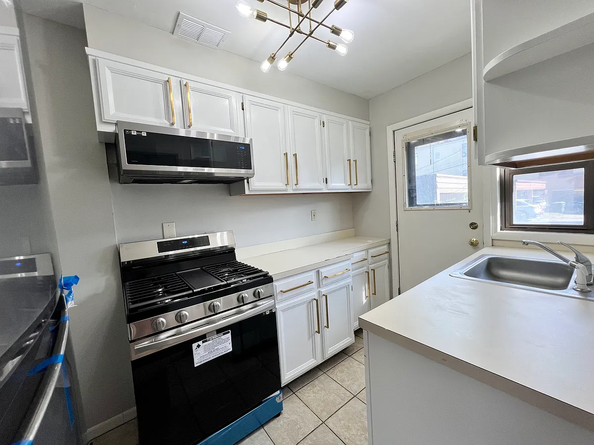 Building Photo - 1275 Brexton Pl