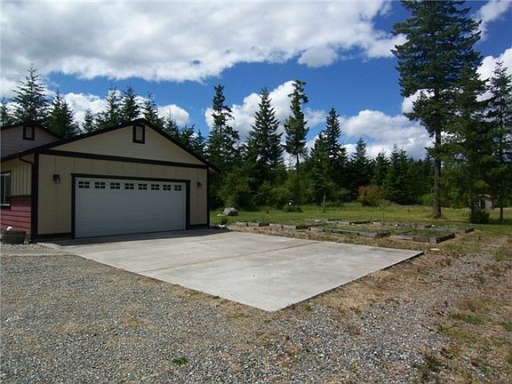 Extra wide garage for storag