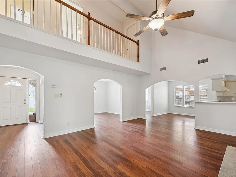 23906 Northcrest Dr #23906 — Photo 6