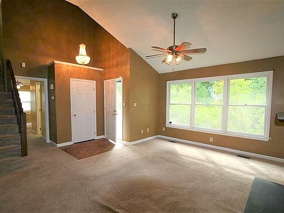 Stair to Up Lvl - Door to MB