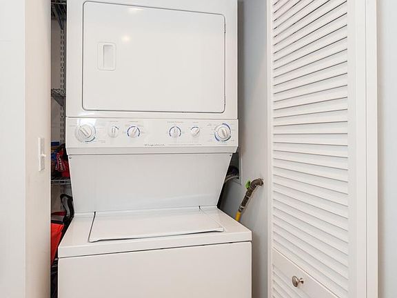 2nd image of 4839 N Ashland Ave APT 3