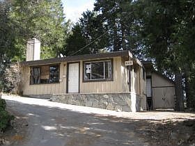 1st image of 649 Rose Ln