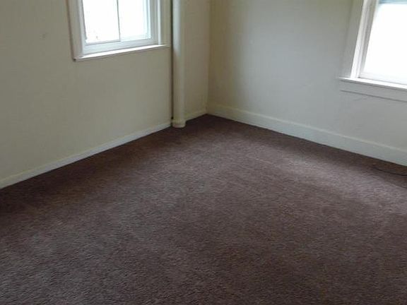 3rd image of 518 Tafel St #Nosection8