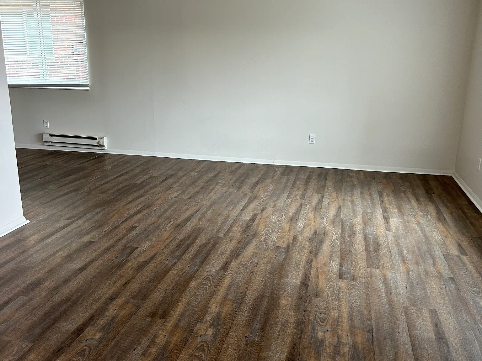 Colony Bay Apartments — Photo 3