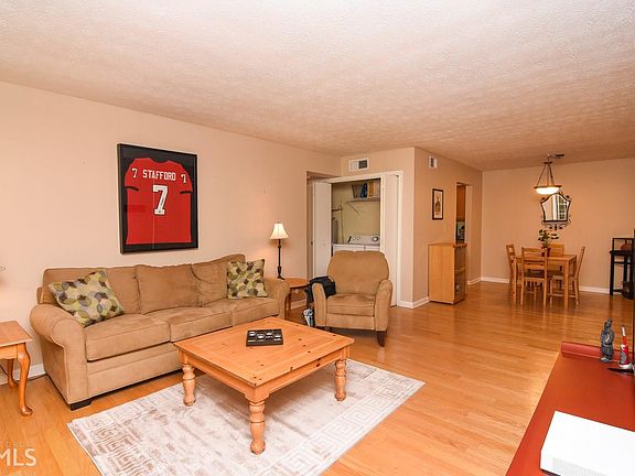 3rd image of 3005-201 Seven Pines Ln #1