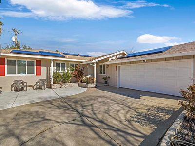 213 E El Campo Ave, Stockton, CA, 95207