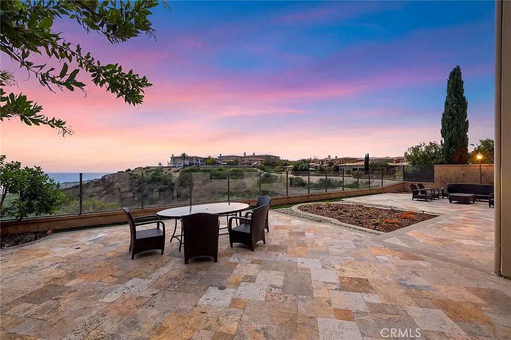 5 bed, 6.5 bath, 5257 sqft, $35,000 — Photo 1