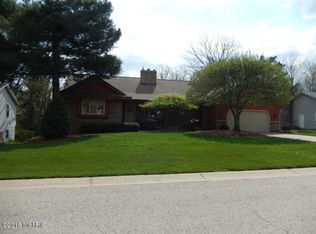 1770 Pinecroft Ln SW, Wyoming, MI 49519