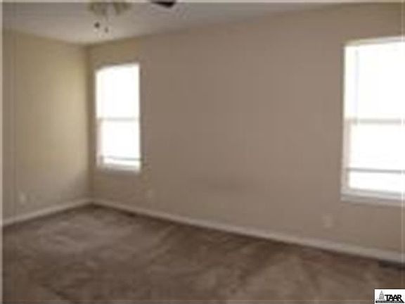 3rd image of 5611 Pawnee Ave