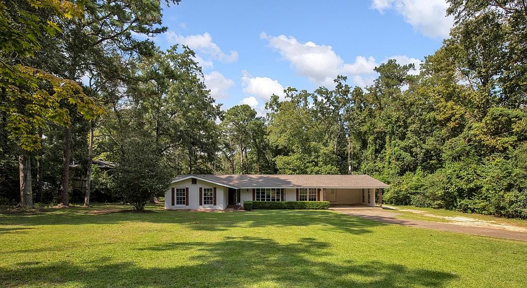 202 Meadowbrook Dr, Dothan, AL 36303 Zillow