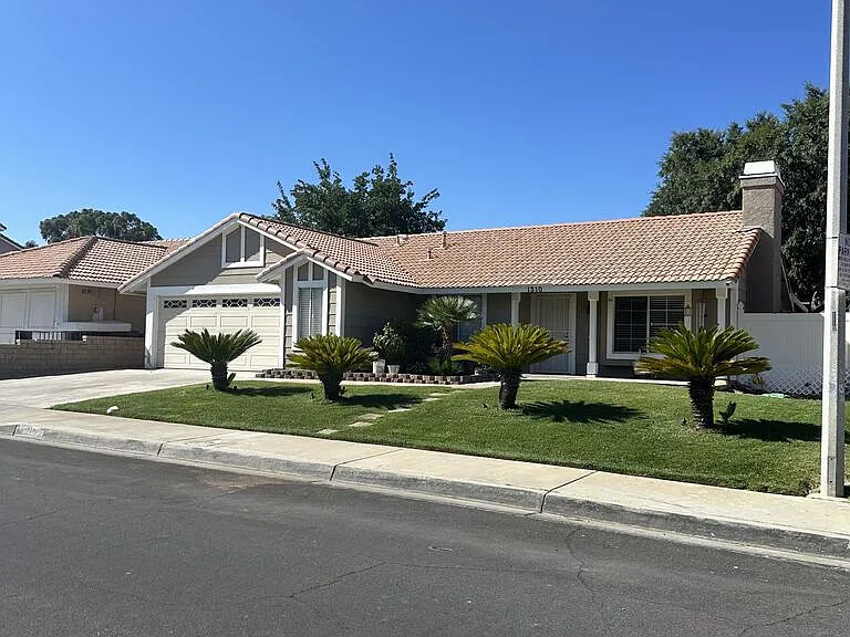 1310 Garnet Ave — Photo 11