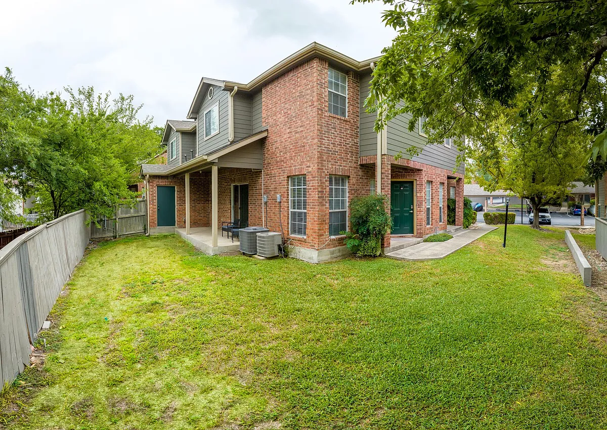 Building Photo - 89 Chapel Hill Cir #89