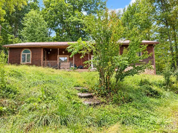 323 Forest Fisher Rd, Spruce Pine, NC 28777