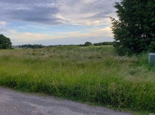 Dogleg Dr E, Syracuse, IN 46567