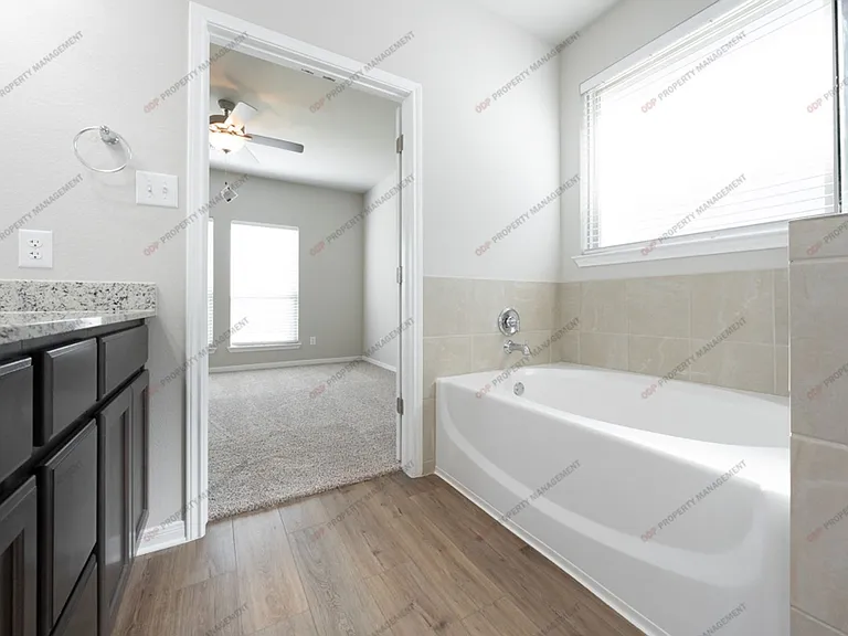 5432 Friars Loop — Photo 21