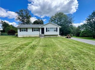29 Apple Ln, Westbrookville, NY 12785