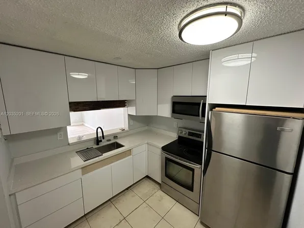 484 NW 165th Street Rd APT A109, Miami Gardens, FL 33169