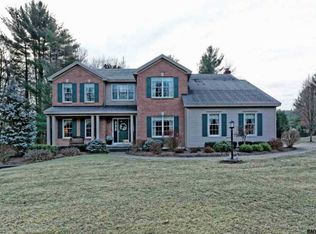 417 Ridgehill Rd, Schenectady, NY 12303