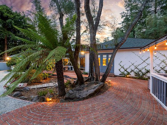 4th image of 1058 Los Olivos Road
