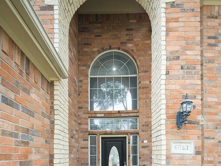 6023 Conroy Pointe Ln — Photo 4