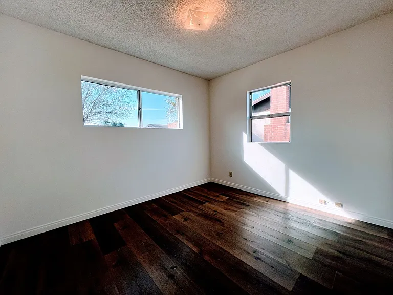 156 Date St — Photo 14