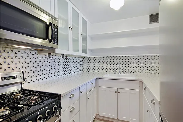 Sold by Corcoran | media 2