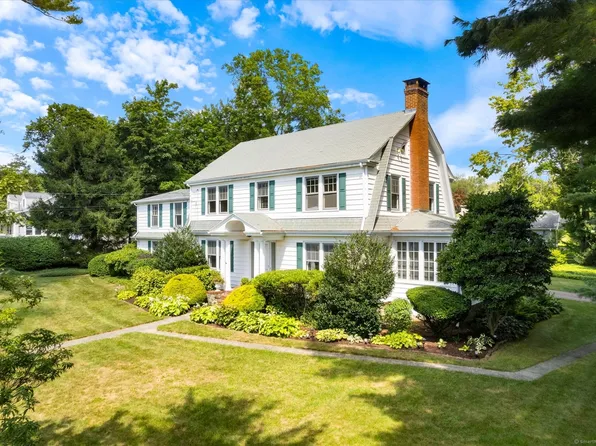 32 New London Road, Groton, CT 06355