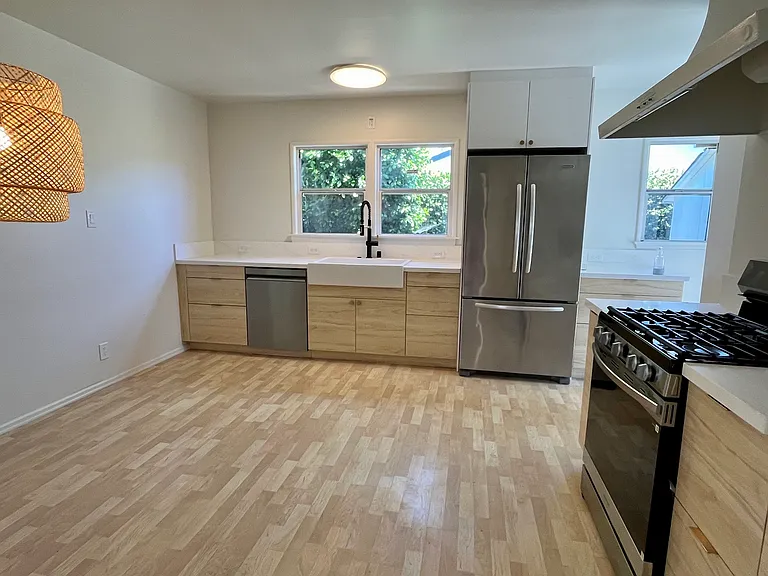 11552 Braddock Dr — Photo 8