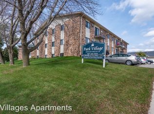 114 22nd St NW APT 106, Owatonna, MN 55060