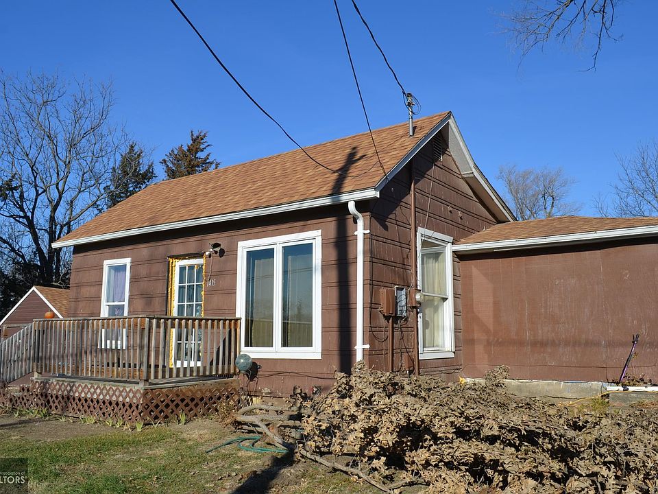 2nd image of 1415 D Ave W