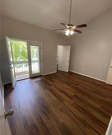 2nd image of 108 Parkview Blvd