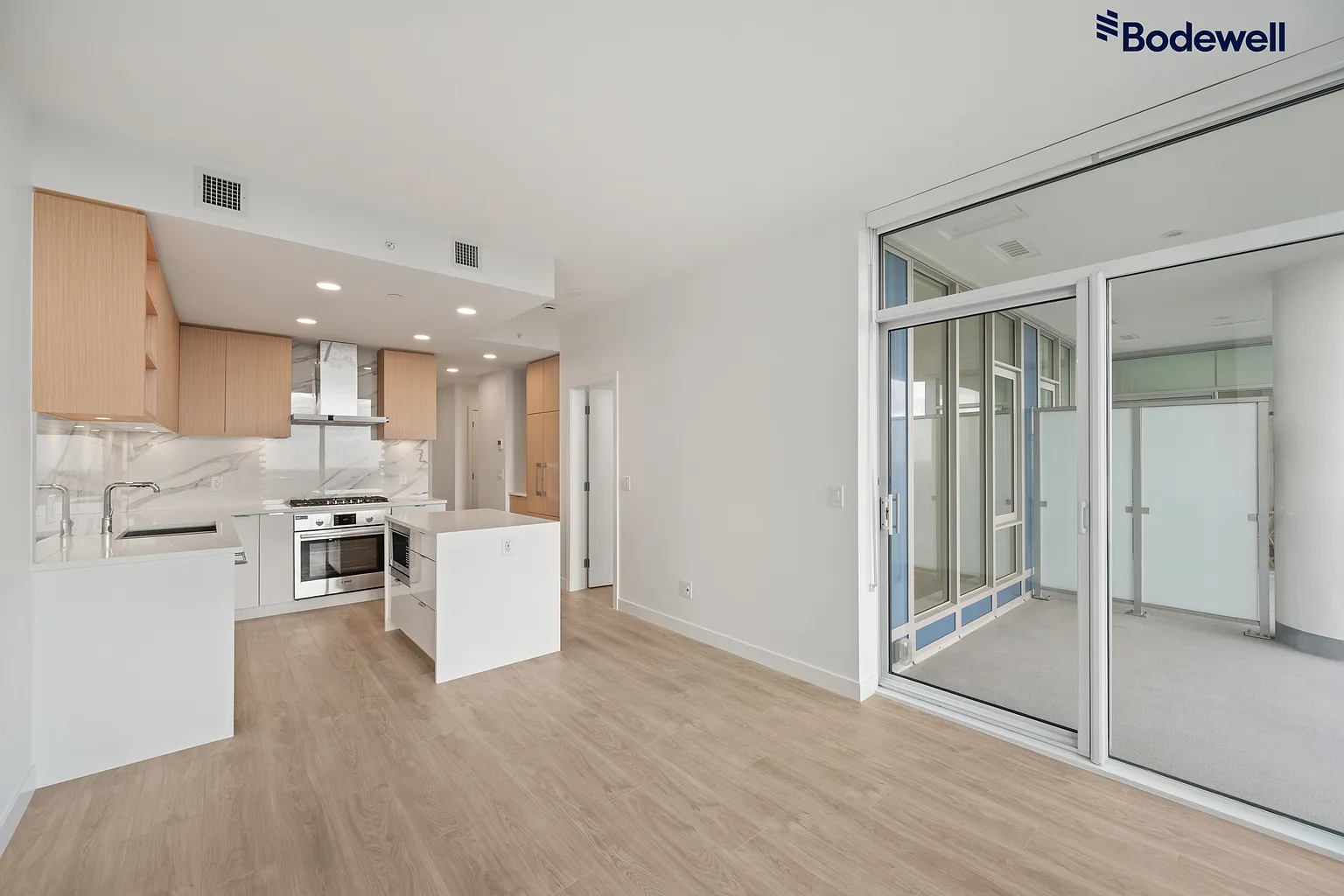 4988 Bennett St photo 1