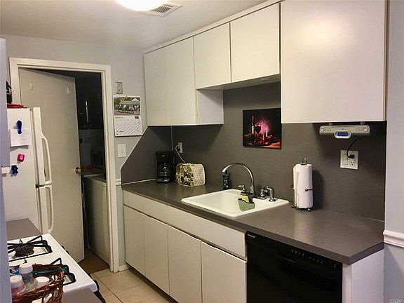 3rd image of 273 Sagamore Hills Dr