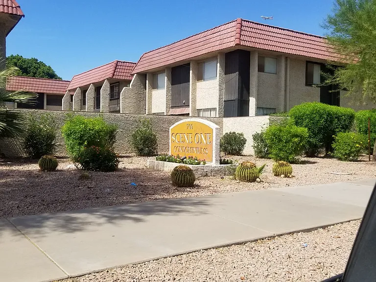 700 W University Dr #118 — Photo 1