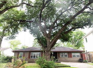 5564 Aspen St, Bellaire, TX 77401