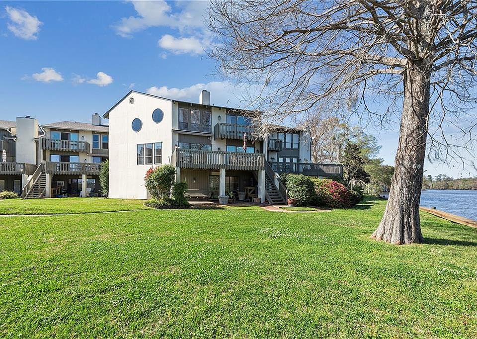 1st image of 502 Tchefuncte Oaks Dr