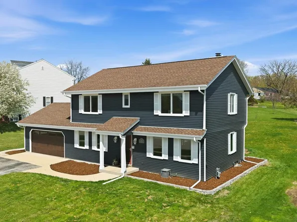 W210N16600 Glencoe LANE, Jackson, WI 53037