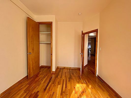 4th image of 291 Crown St APT D2