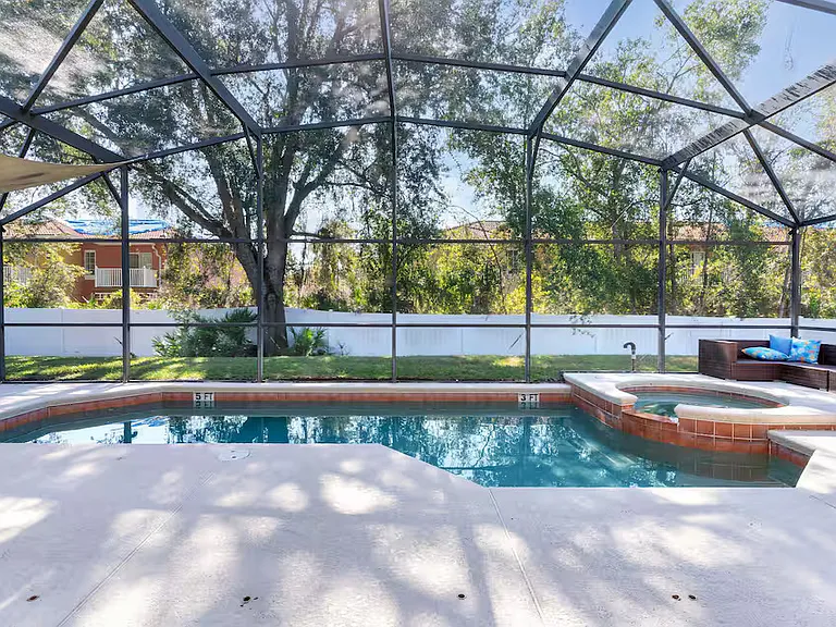 1095 Seasons Blvd — Photo 31
