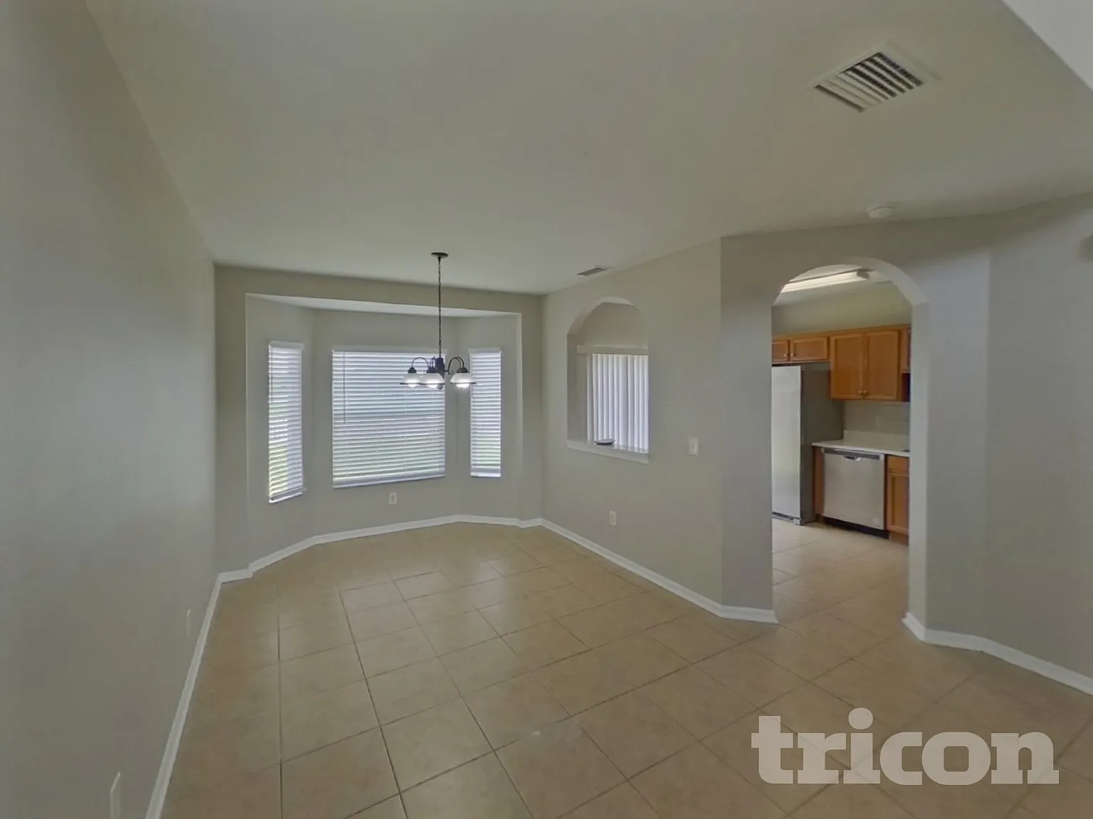 8156 Canterbury Lake Boulevard Tampa FL — Photo 4
