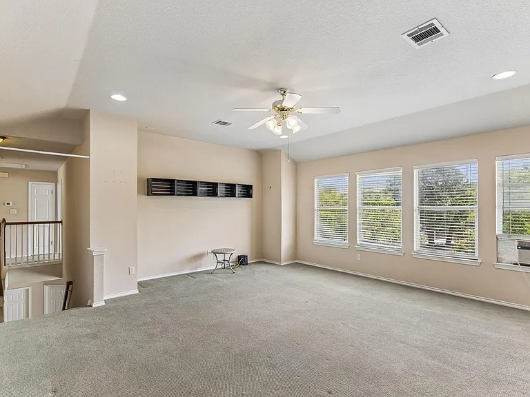2404 Kristen Ln — Photo 26
