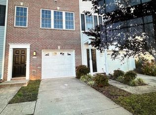 35155 Sara Ct, Locust Grove, VA 22508