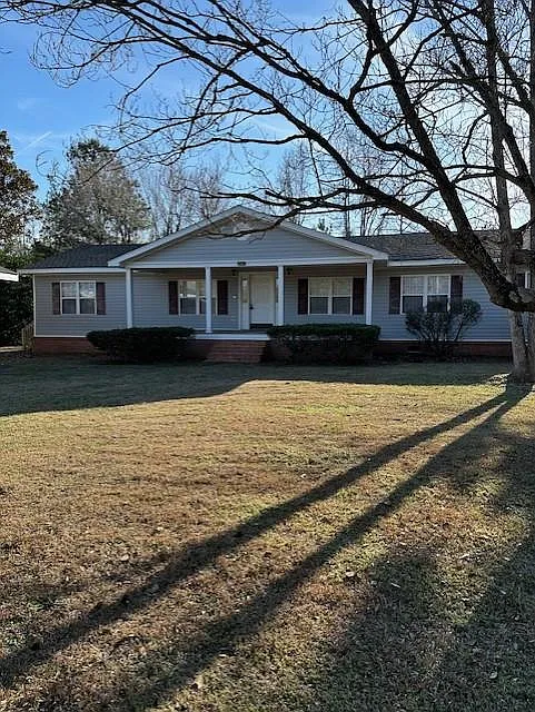 1209 Lawhorn Rd