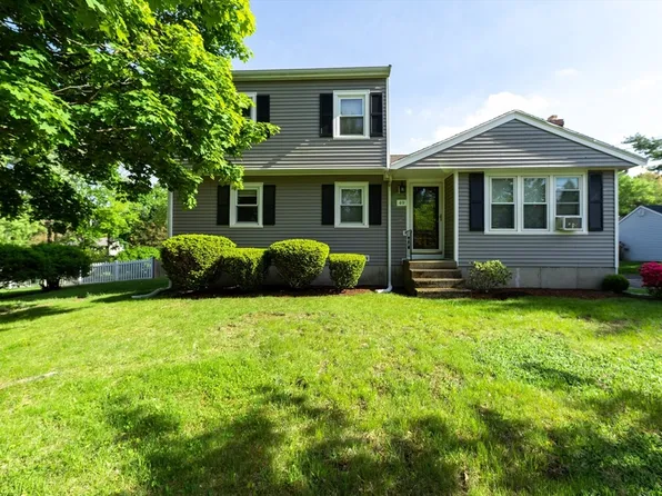 49 Hopkins Dr, Whitman, MA 02382