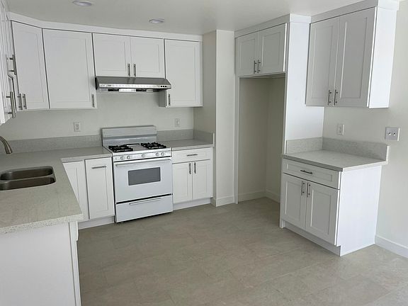 4th image of 8072 Constantine Dr #A