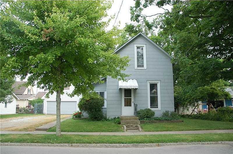 1st image of 206 W Staat St