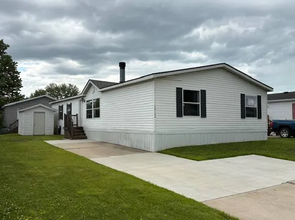59130 Brandywine St, New Haven, MI 48048