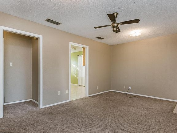 4th image of 219 Cedar Ave