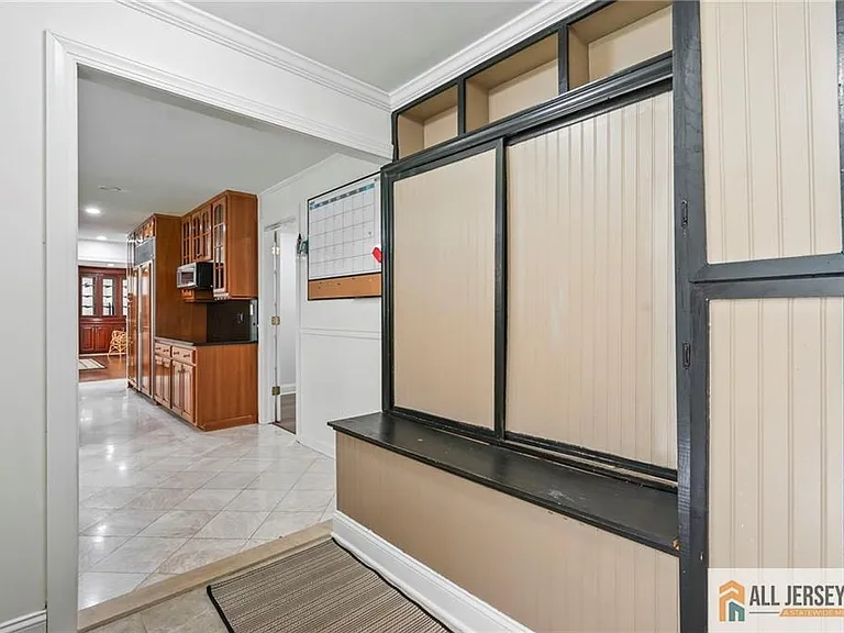 16 Phyllis Pl — Photo 18