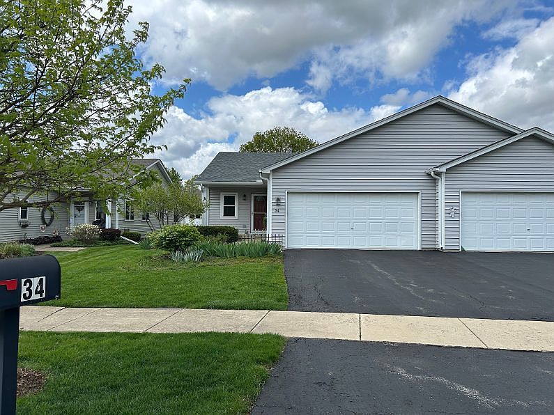 1st image of 34 S Juniper Dr